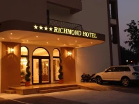 Richmond Hotel 4*