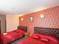 Hotel Stari Krovovi 2*