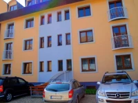 Apartment House Topolova 3*
