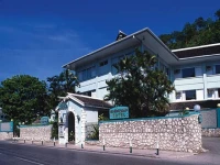 Doctors Cave Beach Hotel 3*