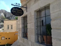 Divan Cave House
