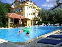 Candle Light Motel & Apart