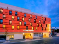 Courtyard Paris Arcueil 4*