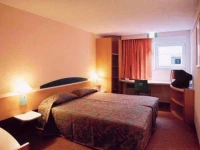 Ibis Orly Chevilly Tram 7 3*