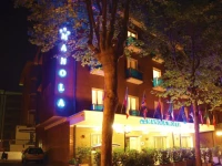Manola Hotel Rimini-Rivazzurra 3*
