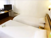 Campanile Villepinte  3*