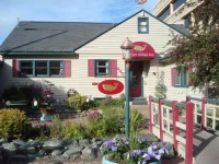 Copper Whale Inn 2*
