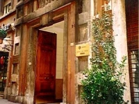 Trinita dei Monti 3*