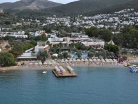 Izer Hotel & Beach Club 4*