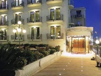 Ambassador Rimini 4*