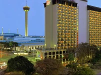 Hilton Palacio del Rio 4*