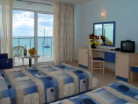 Dolphin - Marina (Р”РѕР»СЊС„РёРЅ - РњР°СЂРёРЅР°) 4*