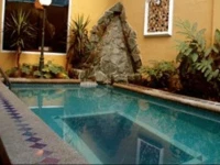 Tropical Inn Hotel 2*