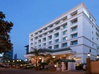 Hilton Mumbai International Airport 5*