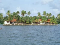 Cocobay Resort Kumarakom 3*