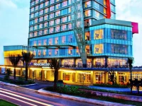 Atria Hotel & Conference Gading Serpong 4*