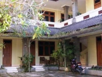 Puri Bunga Inn Tuban 1*