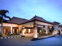 Jogjakarta Plaza Hotel 4*
