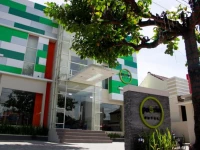 Pose In Hotel Yogyakarta 3*