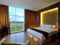 Courtyard Hotel 1Borneo 3*