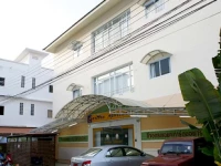Warina Place & Serviced Apartment 2*