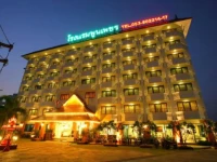 Poonpetch Hotel 3*