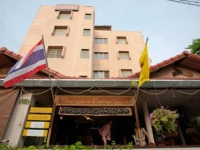 Rux Thai Guest House 2*