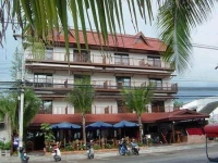 Jomtien Boathouse 3*