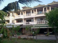 Aloha Lanta Resort 2*