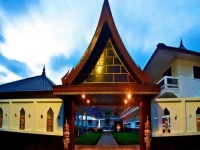 Tropical Palm Resort & Spa 3*