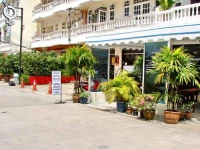 Jochens Residence 2*