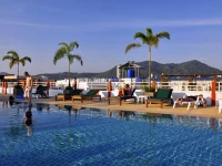 Larn Park Resortel 3*