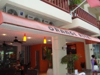 Orange Hotel 2*