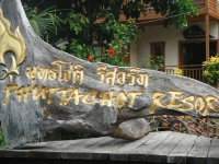 Phuttachot Resort Phi Phi 2*