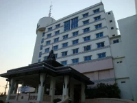 Krungsri River Hotel 4*