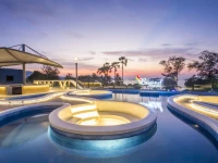 Beyond Hotel Patong  4*