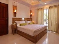 Batuta Maldives Fourson