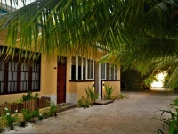 Dhigurah Beach Inn 3*