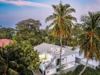 SIS Tourist Villa 3*