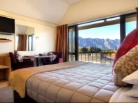 33 Lomond Lodge Motel & Apartments 4*