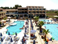 Caretta Beach and Waterpark 4*