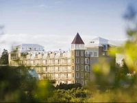 Quality Suites Deep Blue 4*