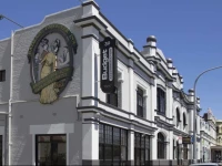 Batman Fawkner Inn 2*