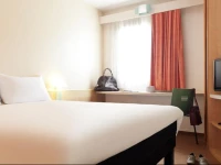 Ibis Bordeaux Aeroport 3*