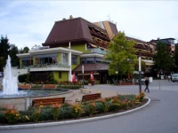 Vier Jahreszeiten 4*