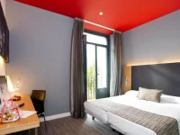 Petit Palace Plaza del Carmen 4*