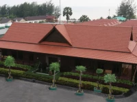 Metro Sand & Sea Resort 2*