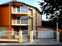 Zoti (Р—РѕС‚Рё)  3*