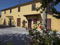 B&B Casale Le Rose 3*