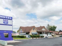 Knights Inn London 1*